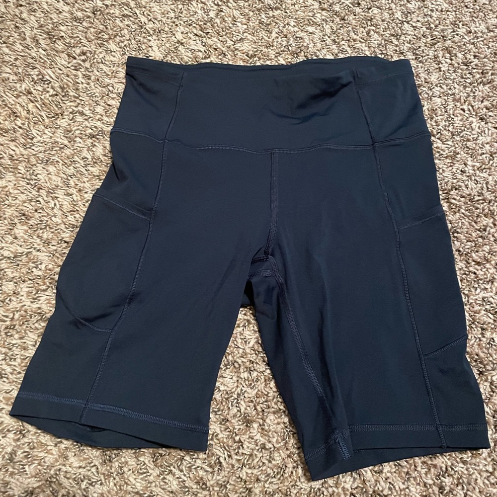 EUC Lululemon Fast and free high rise 6” shorts